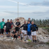 Abriss Umkleiden Hund BK