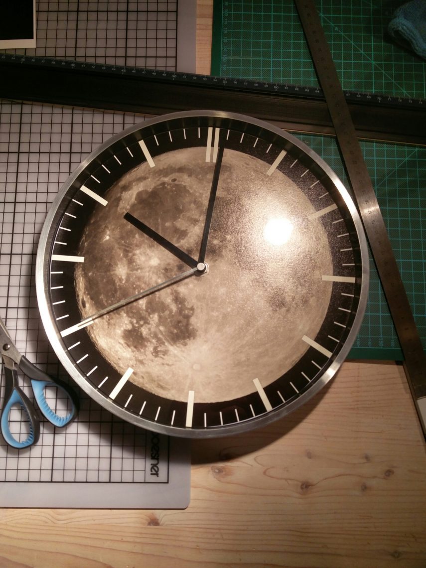 Monduhr - Uhr mit selbstgestaltetem Zifferblatt