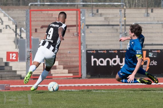 Raoul Meister gegen Daniel Keita-Ruel (3)
