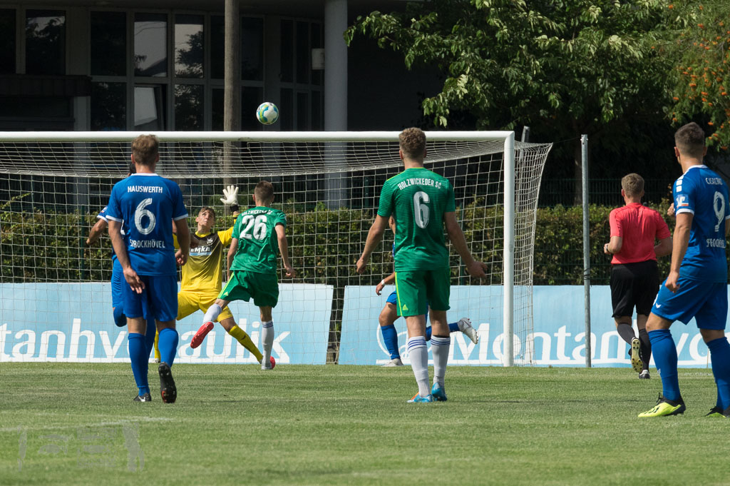 OL18-19_20180812_025_HolzwickederSC_-_TSG_Hin_IMGP8639.jpg