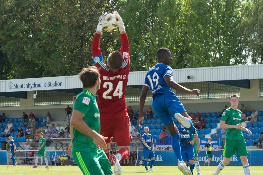 OL18-19_20180812_047_HolzwickederSC_-_TSG_Hin_IMGP8781.jpg