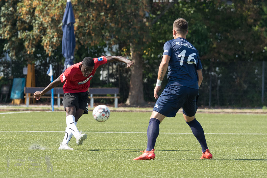 OL18-19_20180819_048_TSG_-_FCGuetersloh_Hin_IMGI9445.jpg