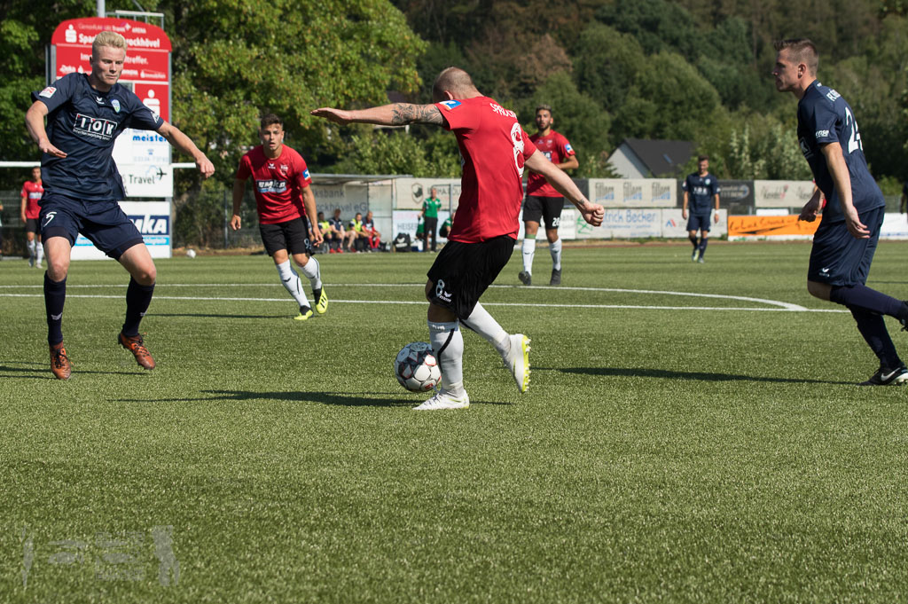 OL18-19_20180819_095_TSG_-_FCGuetersloh_Hin_IMGP9681.jpg