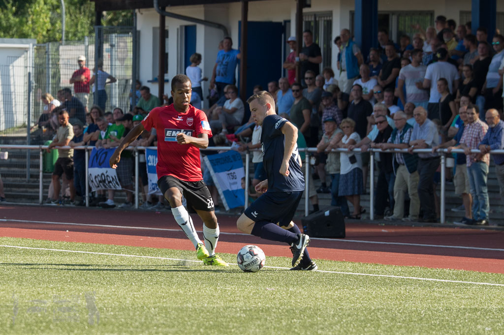 OL18-19_20180819_125_TSG_-_FCGuetersloh_Hin_IMGP9336.jpg